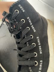 รองเท้าผ้าใบ BCBG Girls ซื้อจากอเมริกา ของแท้ 100% - image blurred placeholder
