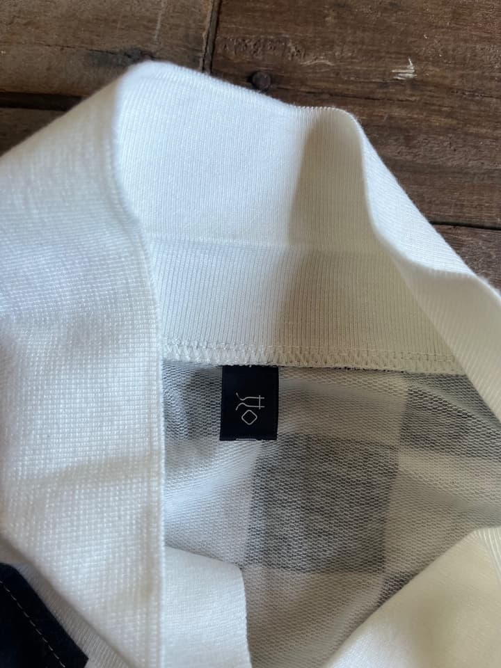 เสื้อโปโล ลายตารางหมากรุก