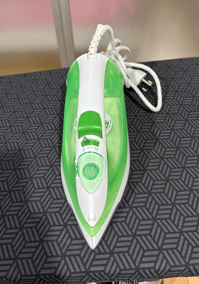Phillips steam iron comfort model