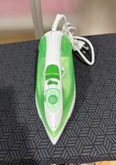 Phillips steam iron comfort model - image blurred placeholder