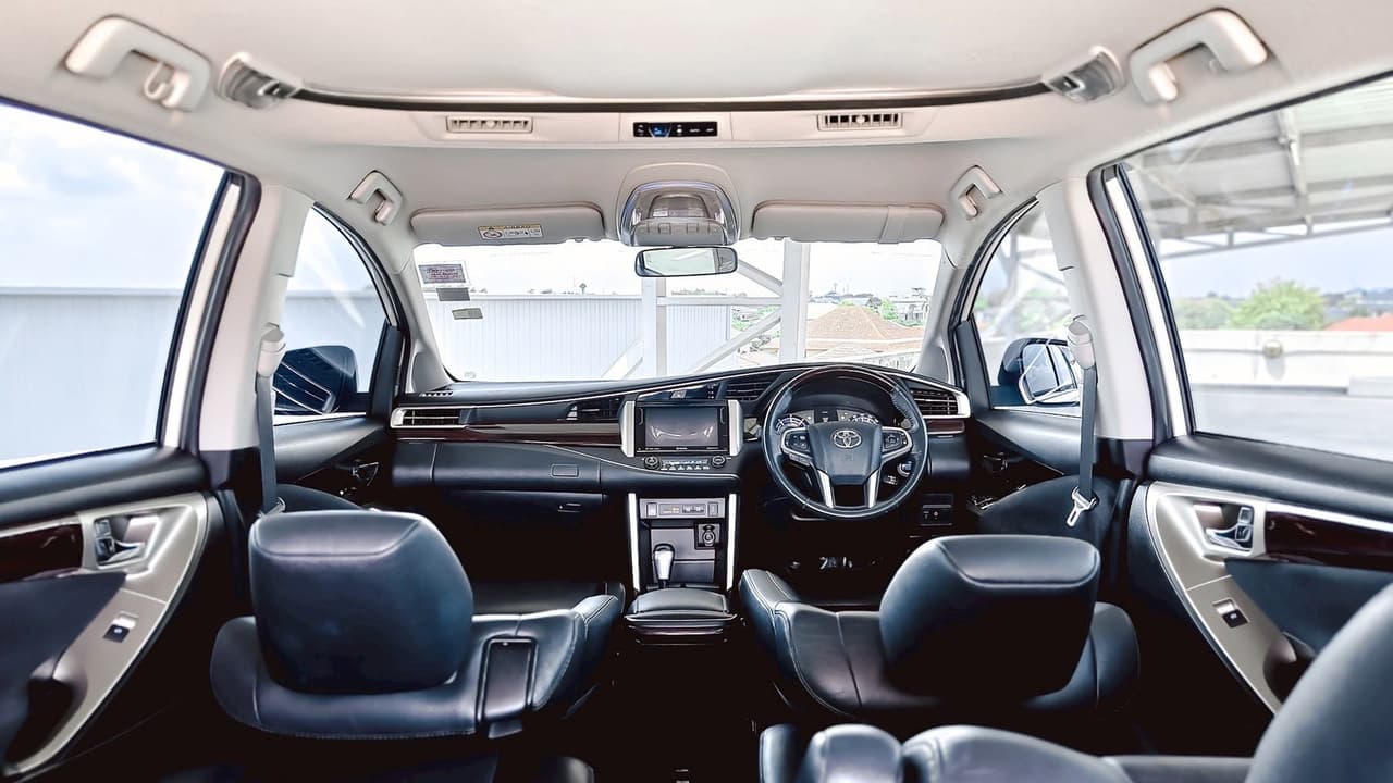 Toyota Innova 2.8V A/T ปี 2018