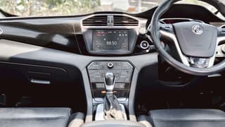 MG GS 2.0 X 4WD ซันรูฟ รุ่น TOP A/T ปี 2016 จดทะเบียน 2018 - image blurred placeholder