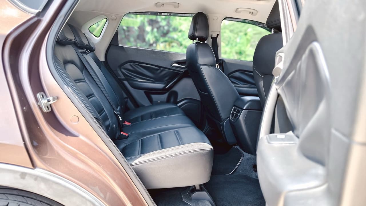 MG GS 2.0 X 4WD ซันรูฟ รุ่น TOP A/T ปี 2016 จดทะเบียน 2018