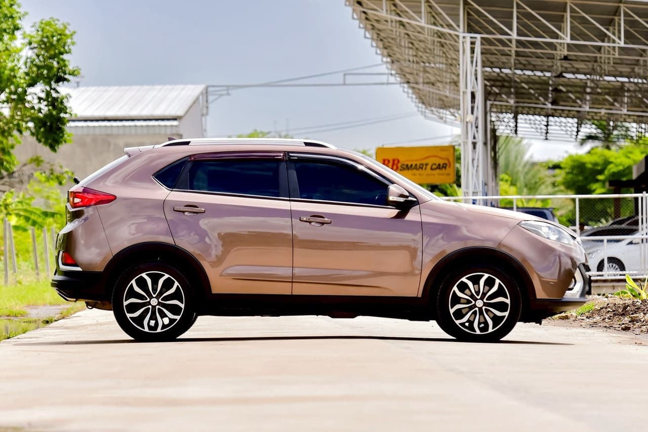 MG GS 2.0 X 4WD ซันรูฟ รุ่น TOP A/T ปี 2016 จดทะเบียน 2018
