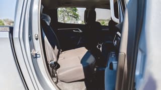 ISUZU D-Max Hi-Lander 1.9 L A/T ปี 2023 จด 2024 - image blurred placeholder
