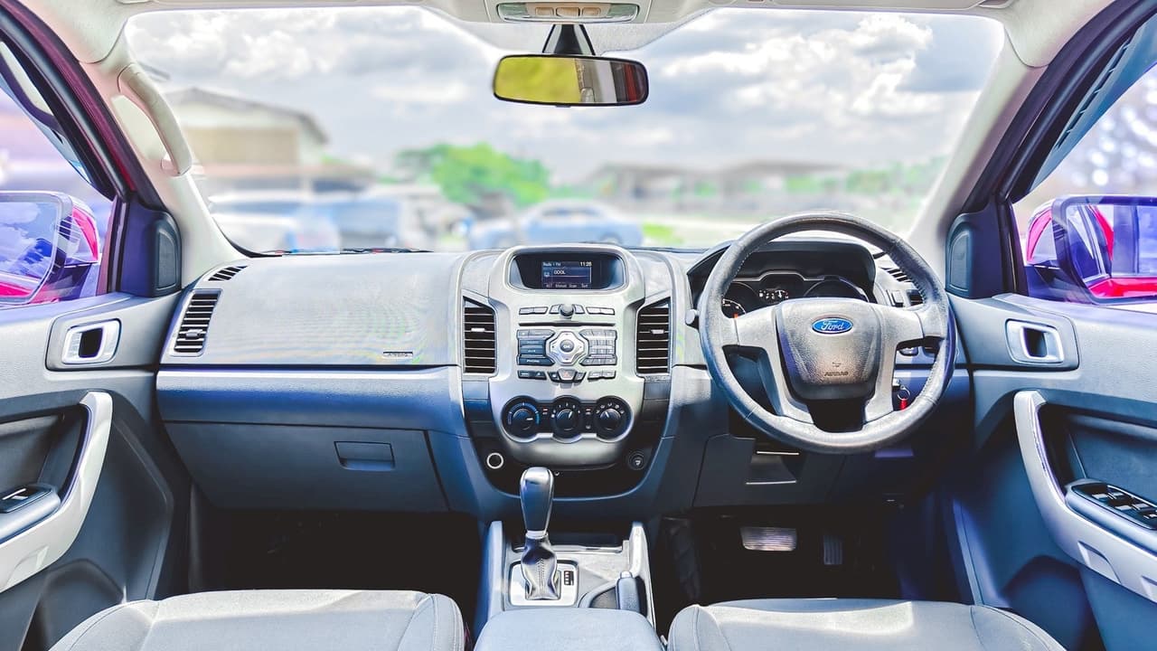 FORD RANGER ดับเบิลแค็บ 2.2 XLT ไฮไรเดอร์ 6A/T ปี 2013 จด 2014