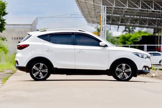 MG ZS i-SMART 1.5X ซันรูฟ A/T ปี 2018 - image blurred placeholder
