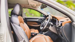 MG ZS i-SMART 1.5X ซันรูฟ A/T ปี 2018 - image blurred placeholder