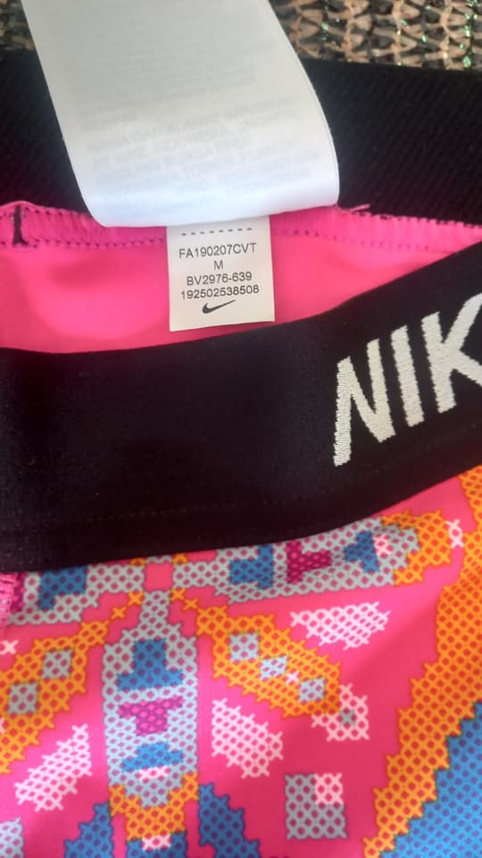 NIKE Yoga Fitness Pants