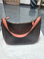 กระเป๋า Coach แท้ - image blurred placeholder