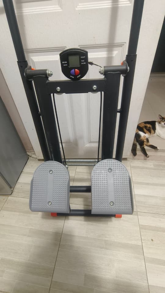 Mountain Climbing Exercise Machine