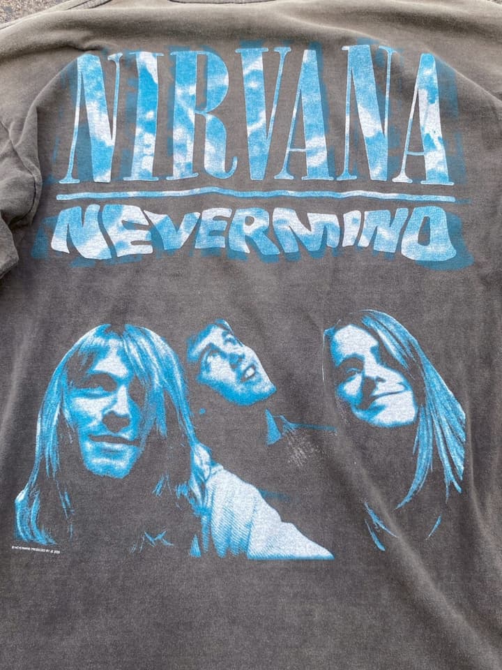 เสื้อ NIRVANA {Custom fade}