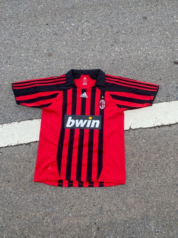 เสื้อ AC Milan