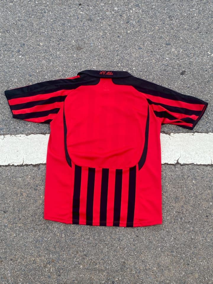 เสื้อ AC Milan
