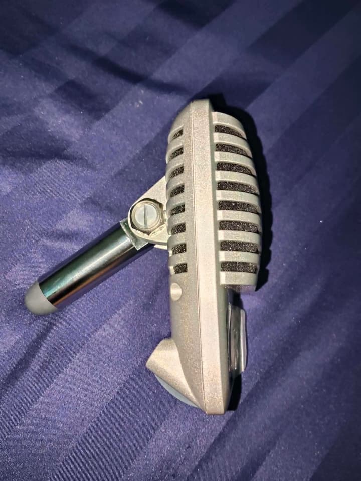 Shure MV51 microphone, condition as shown in the picture, 90%++ very clear mic - USB Type-C cable - L cable