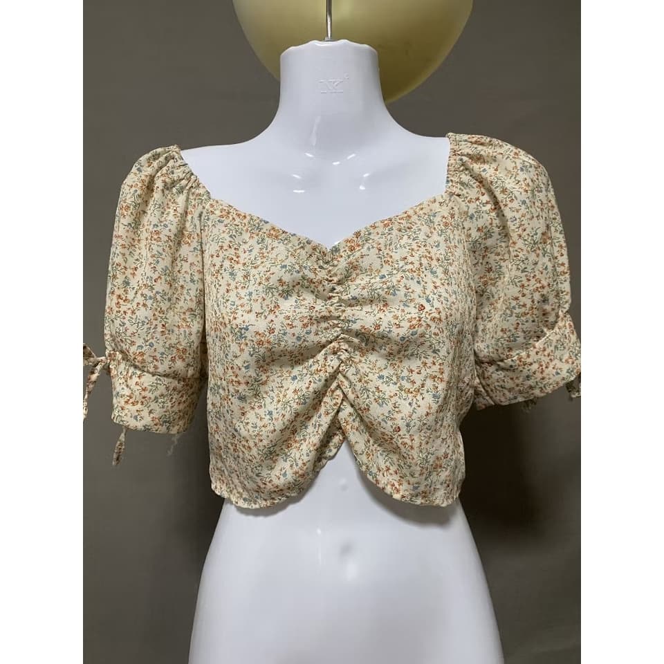 Doll Sleeve Crop Top