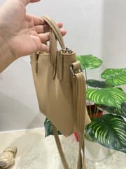 กระเป๋า Lacoste - image blurred placeholder