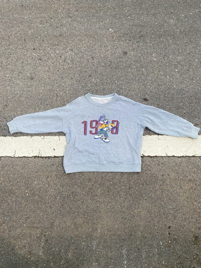 เสื้อสเวตเตอร์ Bugs Bunny