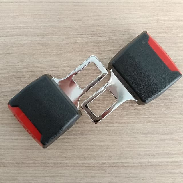 Seat belt buckle clip, warning sound mute