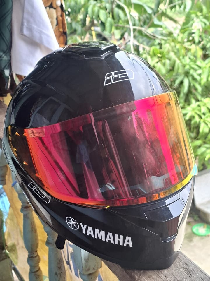 iD zro helmet