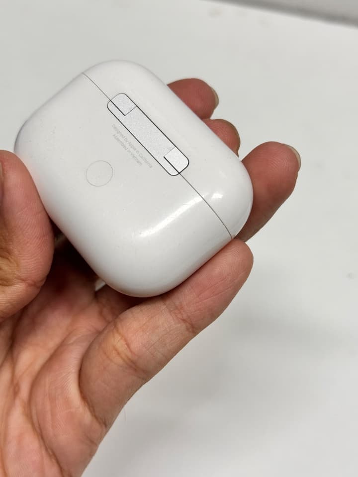AirPods Pro รุ่นที่ 2 พร้อมเคส Type-C