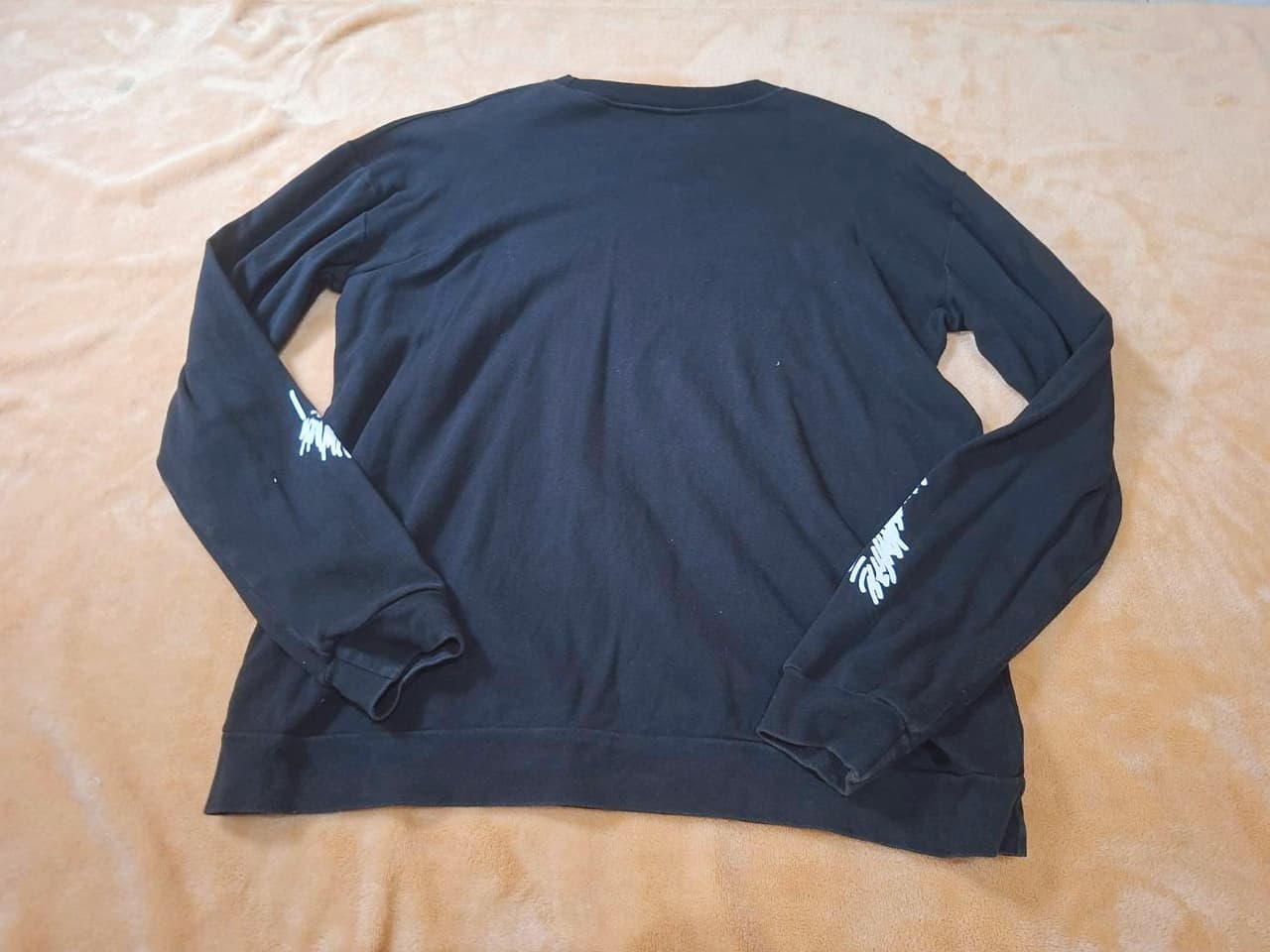 เสื้อแขนยาวเท่ ๆ