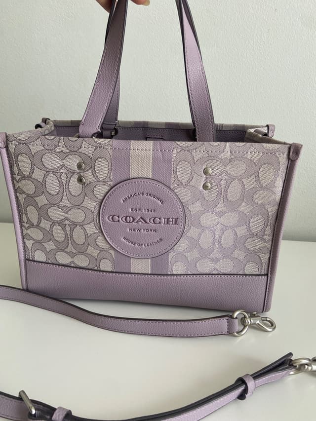 กระเป๋า Coach ของแท้