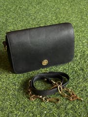 กระเป๋า Tory Burch - image blurred placeholder