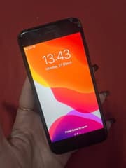 iPhone 7 สีดำ 32GB - image blurred placeholder