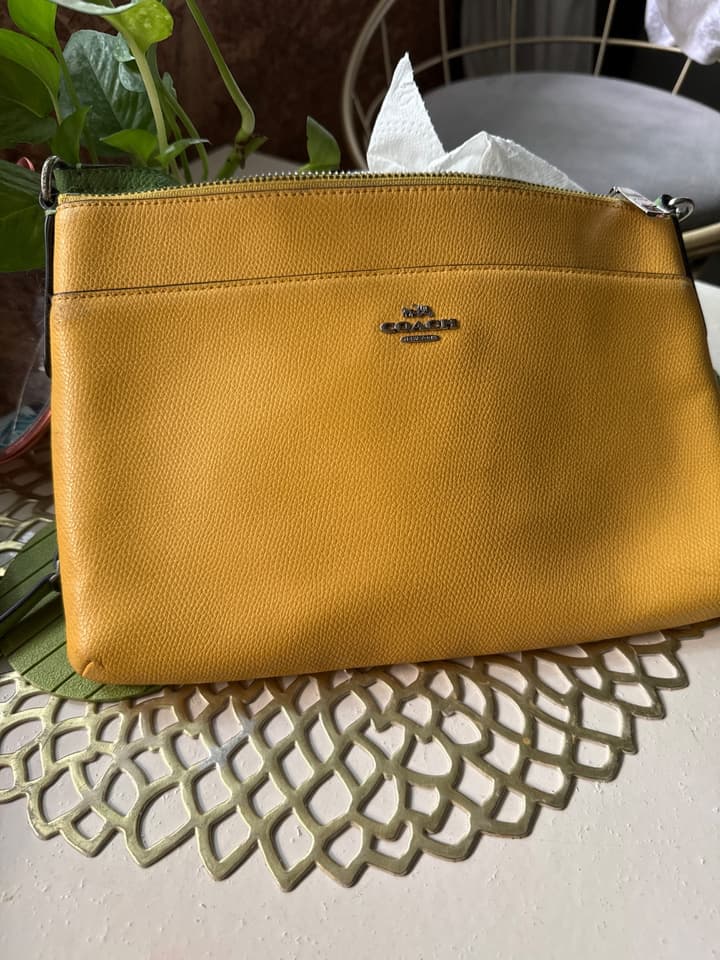 กระเป๋า COACH