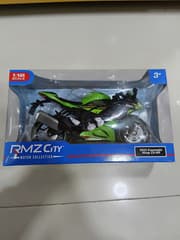 Демонстрационная модель Ninja Kawasaki zx6r - image blurred placeholder