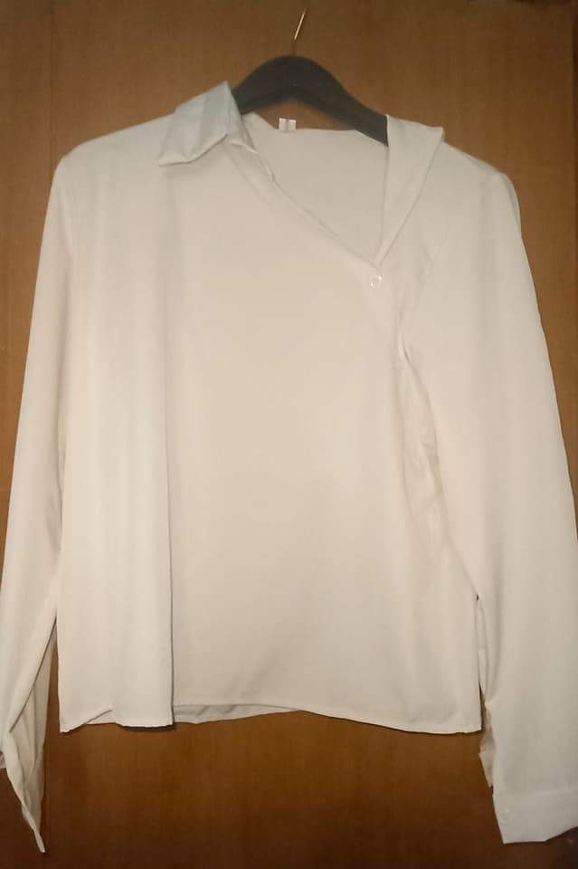 เสื้อเชิ้ตแขนยาว สีชมพูพาสเทล กระดุมปาดไหล่