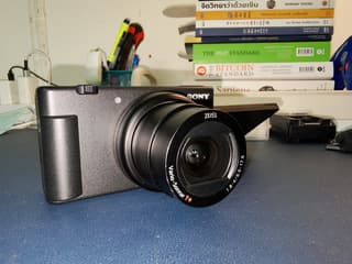 Камера Sony ZV1 M2 - image blurred placeholder