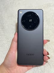 Oppo Find X8 Pro 512 GB - image blurred placeholder