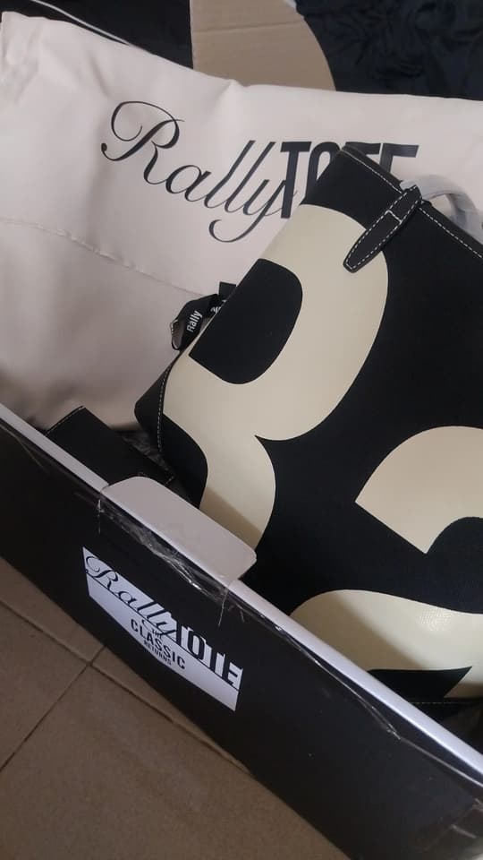 Rally movement city tote bag