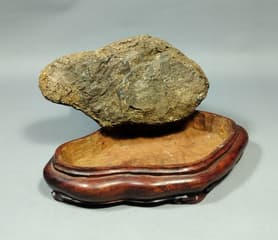 หินซุยเซกิ พร้อมฐานไม้คุณภาพดี - image blurred placeholder