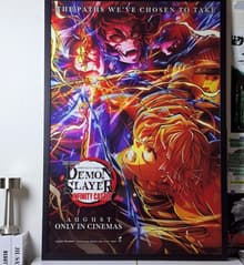 Постер фильма Kimetsu no Yaiba: Бесконечный замок - image blurred placeholder