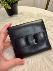 кошелек Ferragamo - image blurred placeholder