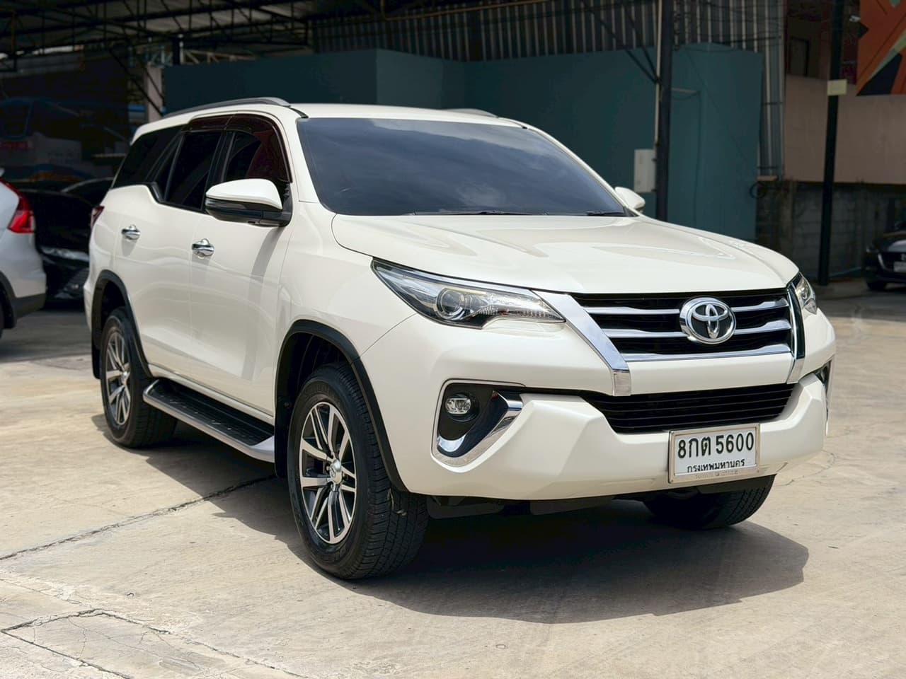 Toyota Fortuner 2.4