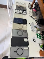 iPhone 16 256GB - image blurred placeholder