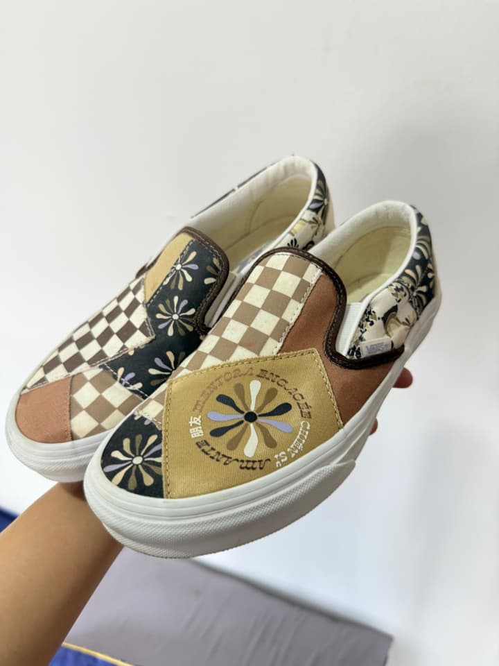 Кеды Vans Slip-On с цветочным принтом и клеткой в земляных тонах