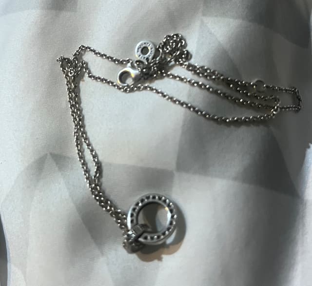 สร้อยคอ Pandora