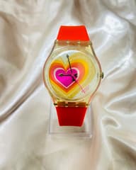 Оригинальные подержанные часы Swatch - image blurred placeholder
