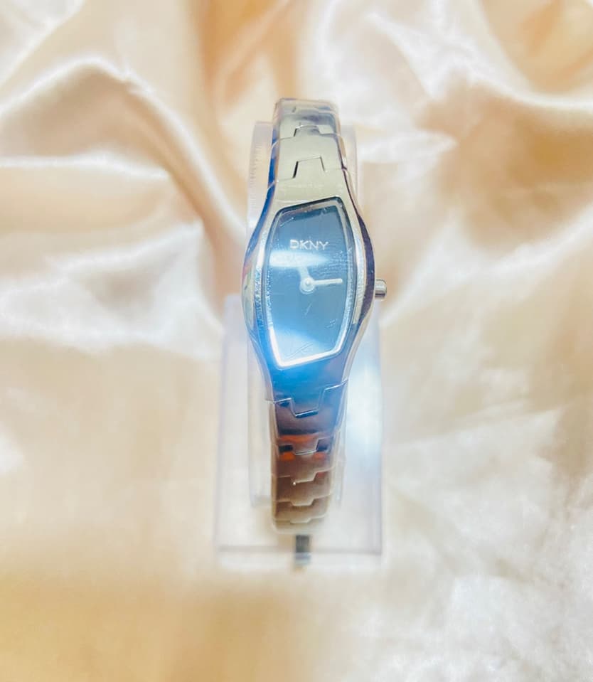 Оригинальные подержанные часы DKNY