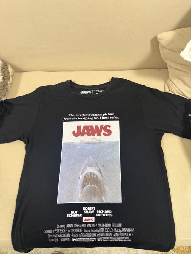 เสื้อยืด Jaws