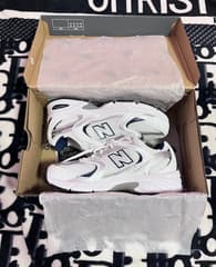 Кроссовки New Balance 530 цвета SG - image blurred placeholder