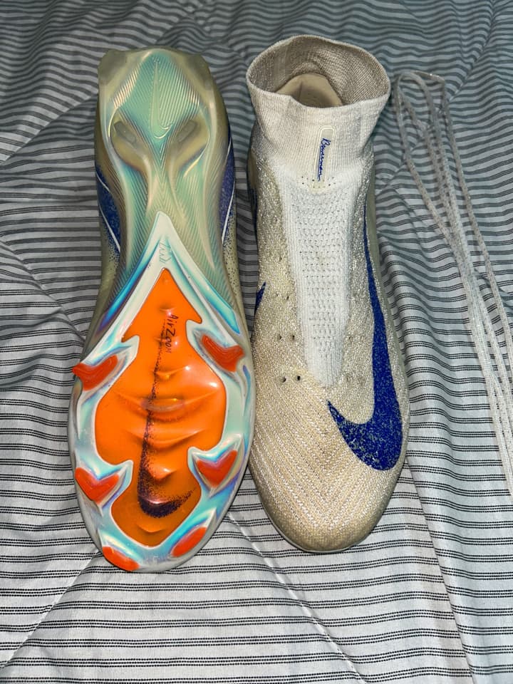 Футбольные бутсы Nike Mercurial Superfly 10 Elite FG