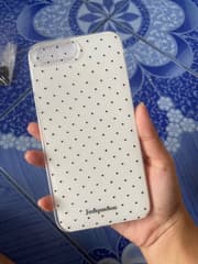 Чехол для iPhone 7 с черными точками на белом фоне - image blurred placeholder