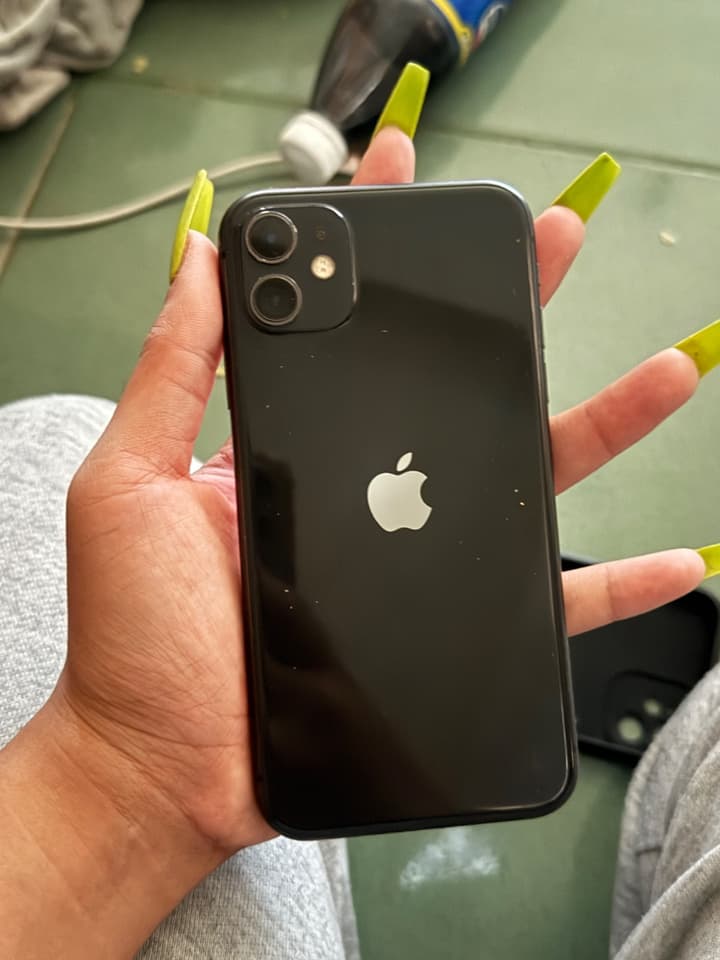 iPhone 11 64GB