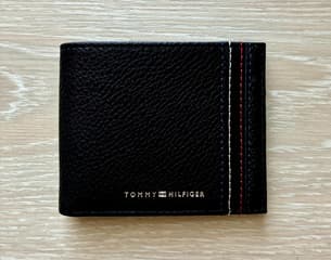 Мужской кошелек TOMMY HILFIGER черный - image blurred placeholder
